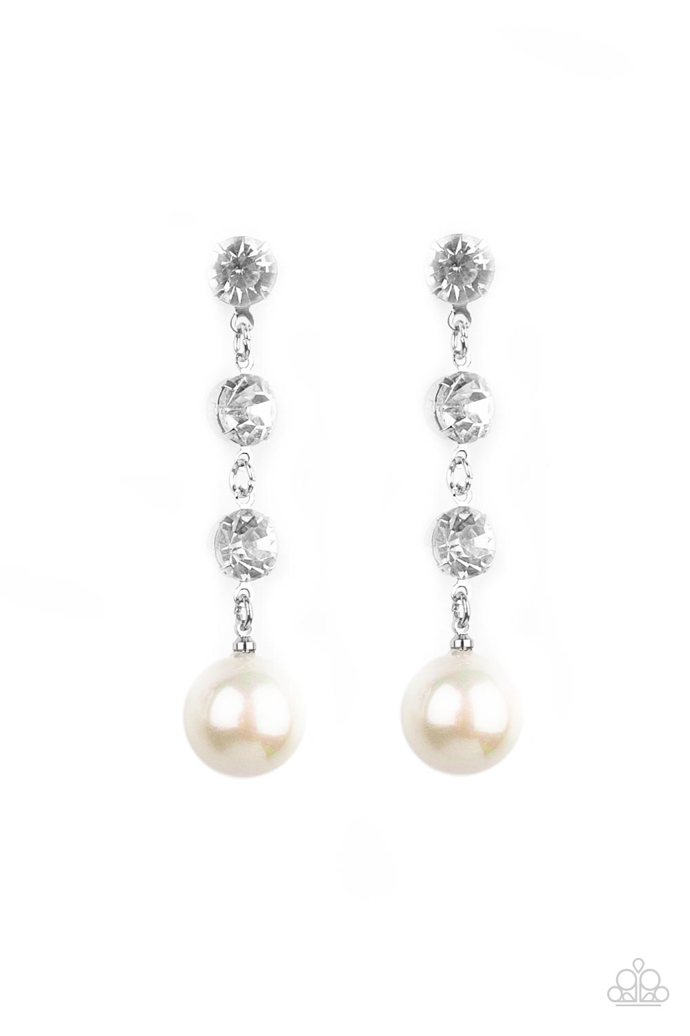 Yacht Scene - White - Lauri’s $5 Bling Boutique 