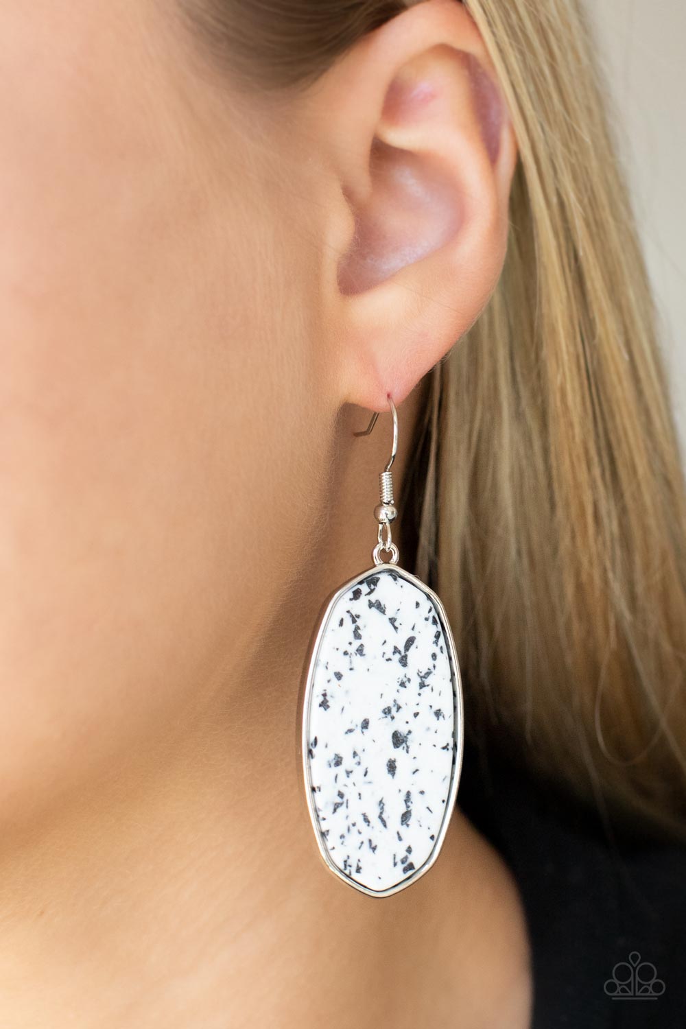 Stone Sculptures - White - Lauri’s $5 Bling Boutique 