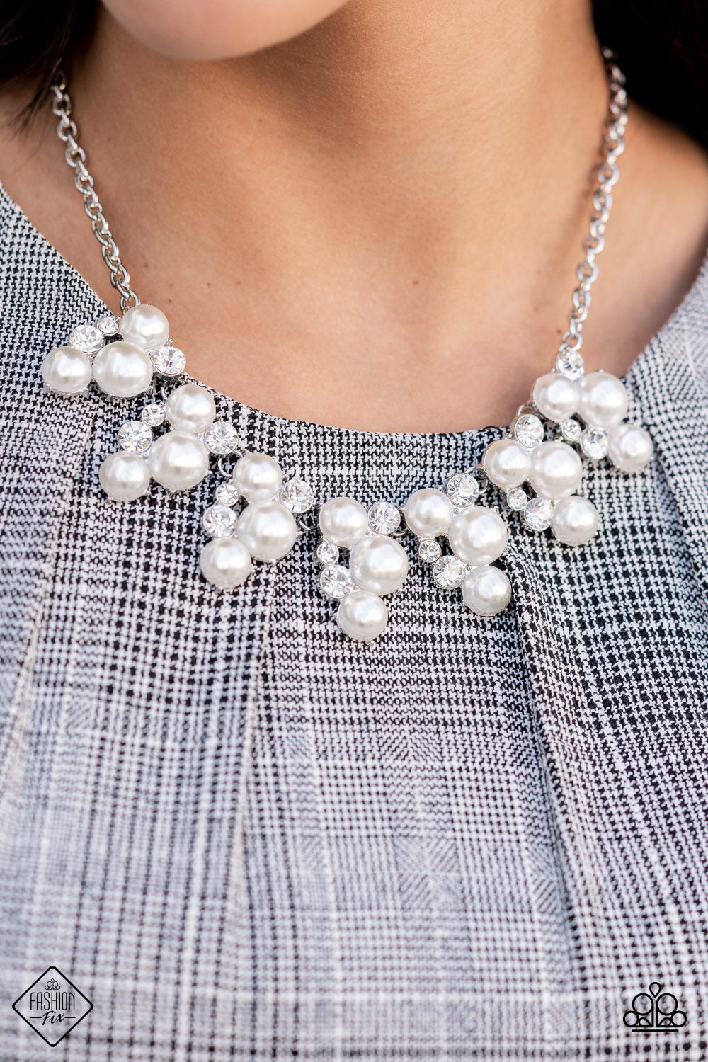 Renown Refinement - White - Lauri’s $5 Bling Boutique 
